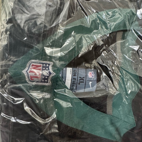 AJ Brown On Field Alternate Stitched Jersey New With Tags. - Picture 2 of 4